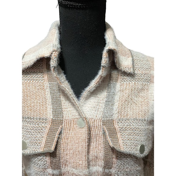 Rachel Zoe Cream Plaid Fuzzy Snap Front Button Shacket Jacket Long Sleeve XS - Picture 2 of 6